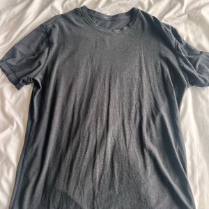 Lululemon xl mens shirt